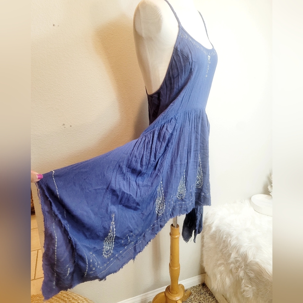 FREE PEOPLE MEADOW MEDALLION SLIP HANDKERCHIEF BLUE & SILVER EMBROIDERY BOHEMIAN - Picture 5 of 14